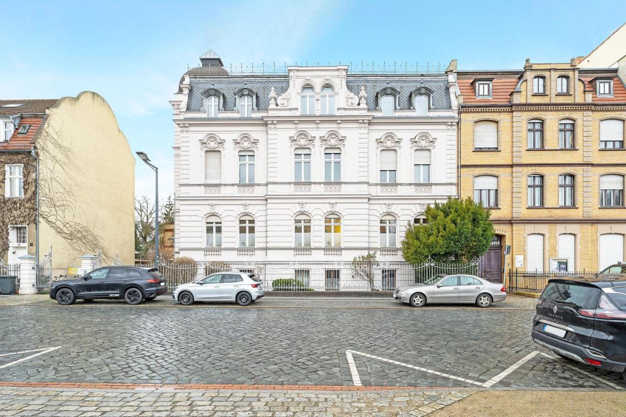 Apartments Direkt Am Staatstheater,Modern,Zentral,Ruhig,2 Zimmer,Netflix,Privatparkplatz Auf Dem Hof Котбус Экстерьер фото