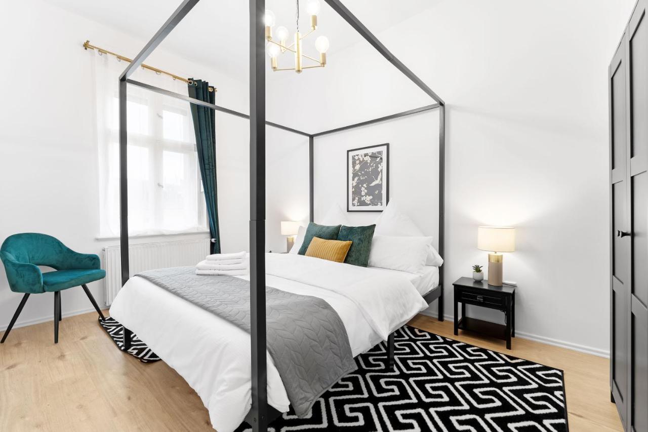 Apartments Direkt Am Staatstheater,Modern,Zentral,Ruhig,2 Zimmer,Netflix,Privatparkplatz Auf Dem Hof Котбус Экстерьер фото