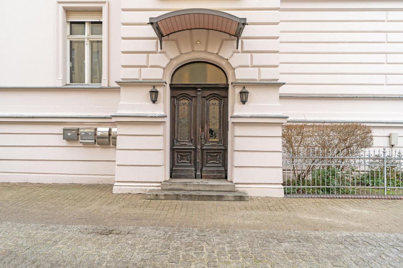 Apartments Direkt Am Staatstheater,Modern,Zentral,Ruhig,2 Zimmer,Netflix,Privatparkplatz Auf Dem Hof Котбус Экстерьер фото